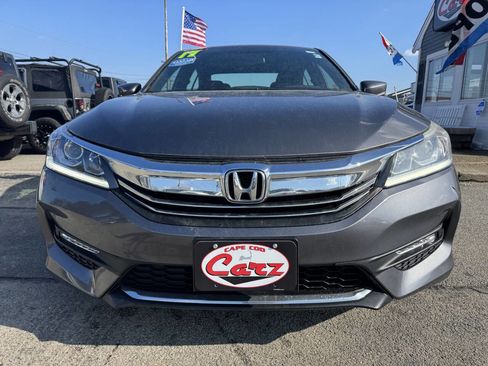 Used 2017 Honda Accord Sport Special Edition image 2