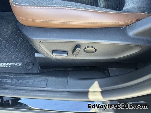 Used 2021 Ford Bronco Sport Outer Banks w/ Outer Banks Package (96D) image 12