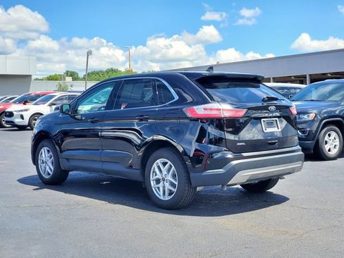 Used 2024 Ford Edge SEL w/ Convenience Package AWD/4WD image 2