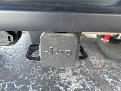 Used 2024 Jeep Wrangler Unlimited Rubicon w/ XTREMEE 35" Tire Package AWD/4WD image 25