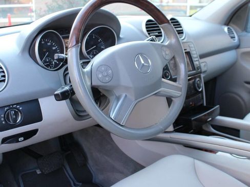 Used 2011 Mercedes-Benz ML 350 2WD image 11