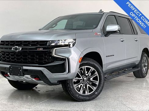 Used 2024 Chevrolet Suburban Z71 w/ Luxury Package image 16