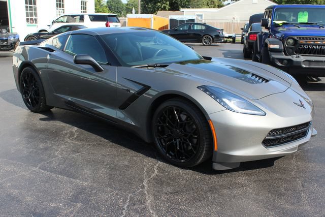 Used 2016 Chevrolet Corvette Stingray Coupe w/ Battery Protection Package RWD image 7