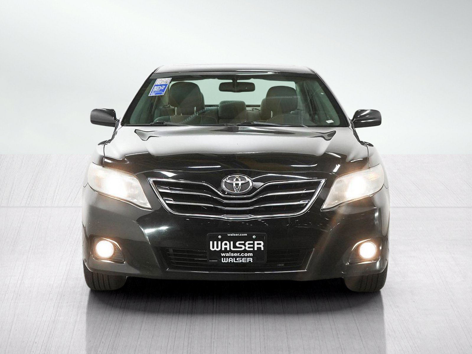 Used 2011 Toyota Camry XLE w/ XLE Extra-Value Pkg #1 FWD image 9