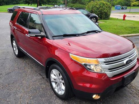 Used 2013 Ford Explorer XLT AWD/4WD image 8