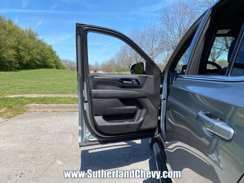 Used 2025 Chevrolet Tahoe LT image 12