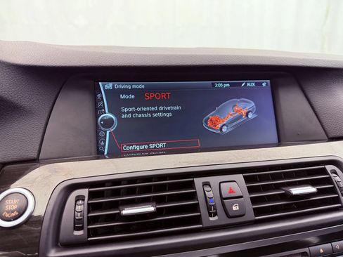 Used 2011 BMW 550i xDrive Sedan AWD/4WD image 20