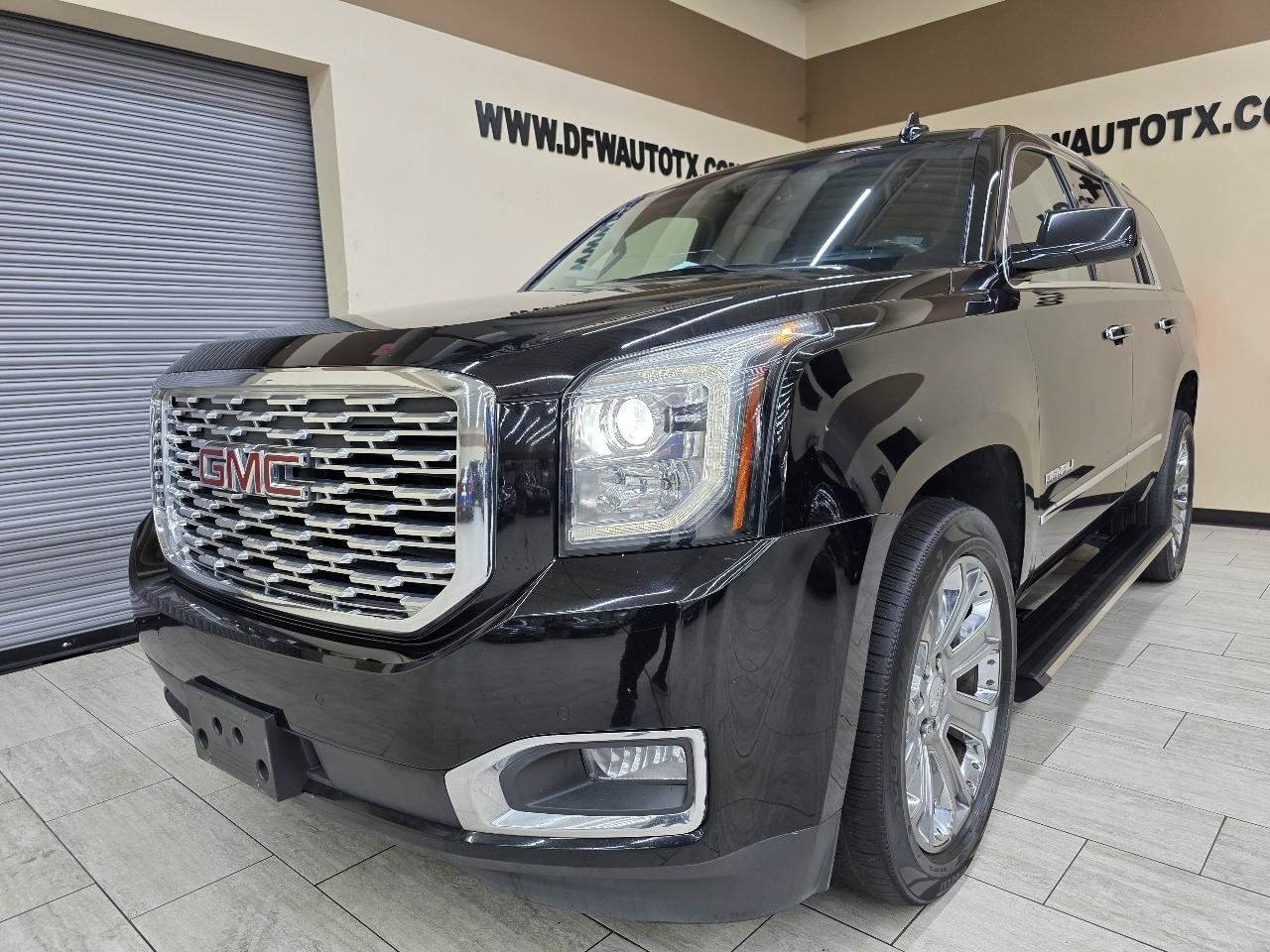 Used 2019 GMC Yukon Denali w/ Open Road Package AWD/4WD image 2