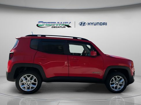 Used 2018 Jeep Renegade Latitude image 31
