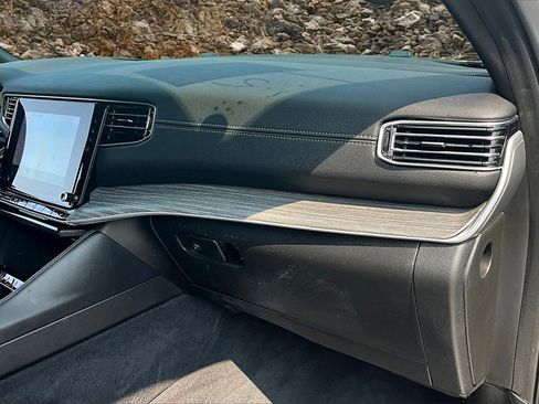 Used 2024 Jeep Wagoneer Series III image 16