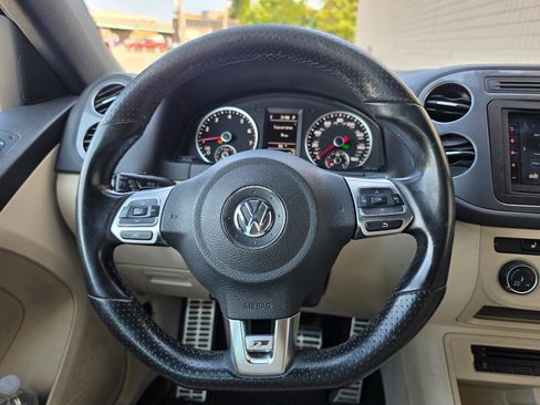 Used 2016 Volkswagen Tiguan R-Line AWD/4WD image 15