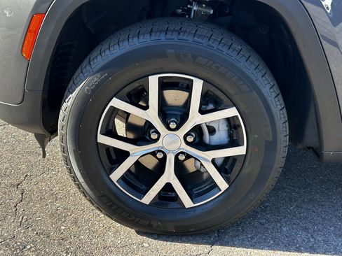 New 2025 Jeep Grand Cherokee Limited w/ Trailer Tow Package image 6