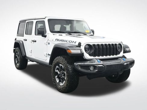 Used 2024 Jeep Wrangler Unlimited Rubicon 4xe AWD/4WD image 3