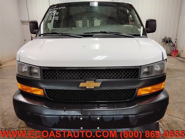 Used 2018 Chevrolet Express 2500 w/ Driver Convenience Package RWD image 2