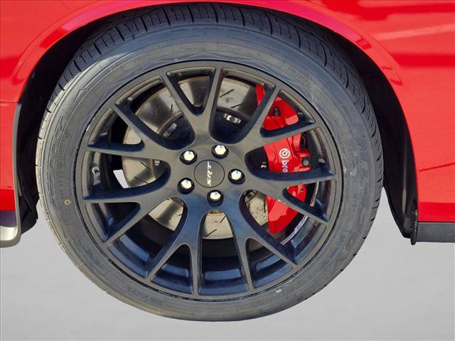 Used 2015 Dodge Challenger SRT Hellcat RWD image 23