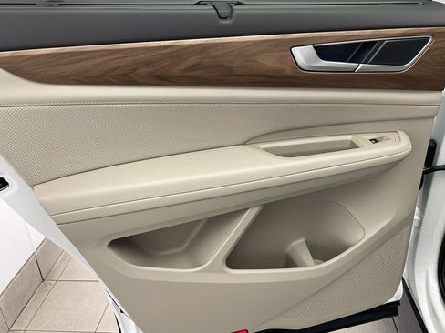 New 2026 Volkswagen Atlas SE FWD image 32