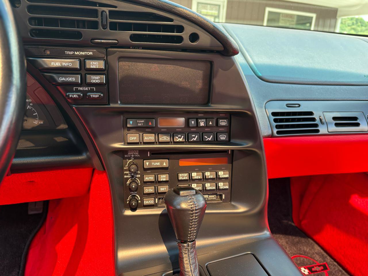 Used 1994 Chevrolet Corvette Coupe RWD image 11