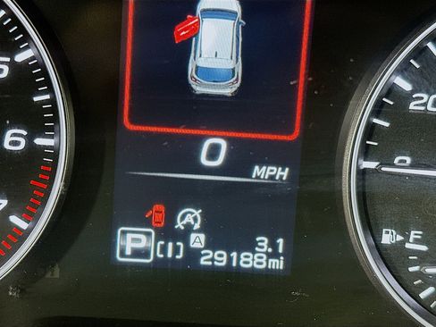 Used 2024 Subaru Crosstrek 2.0i Premium image 18