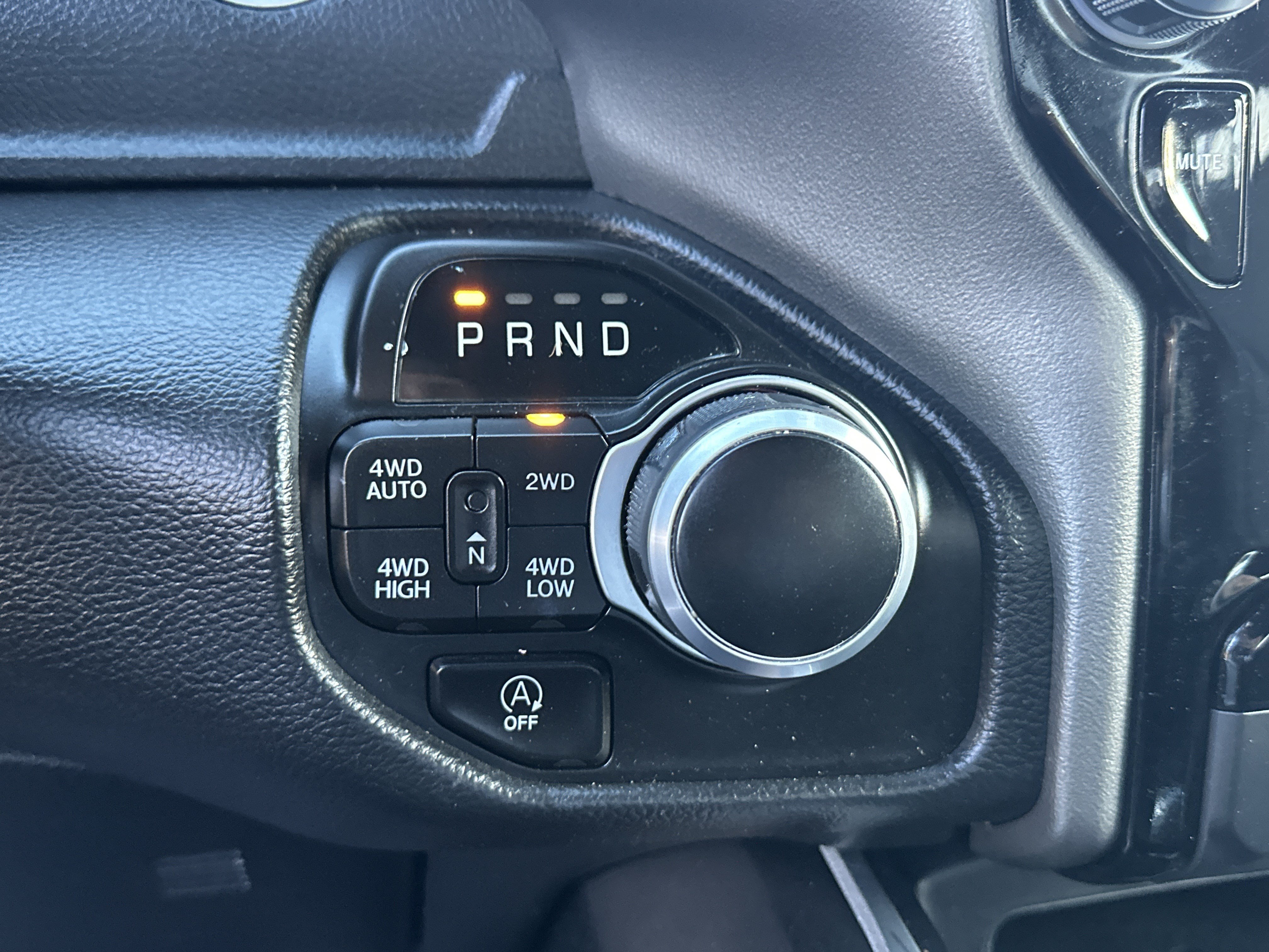 Used 2022 RAM 1500 Big Horn AWD/4WD image 33