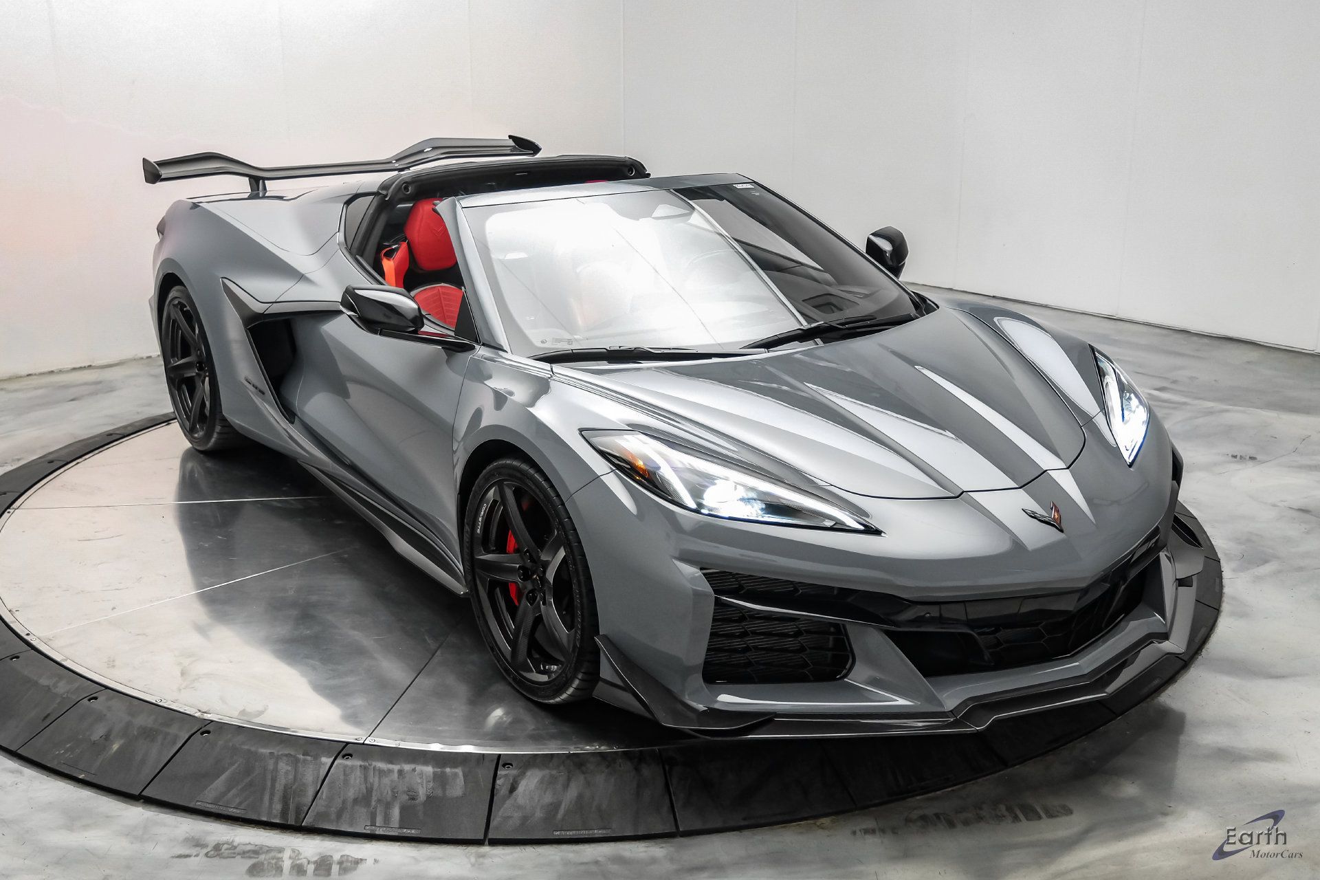 Used 2025 Chevrolet Corvette Z06 w/ Z07 Performance Package RWD image 36