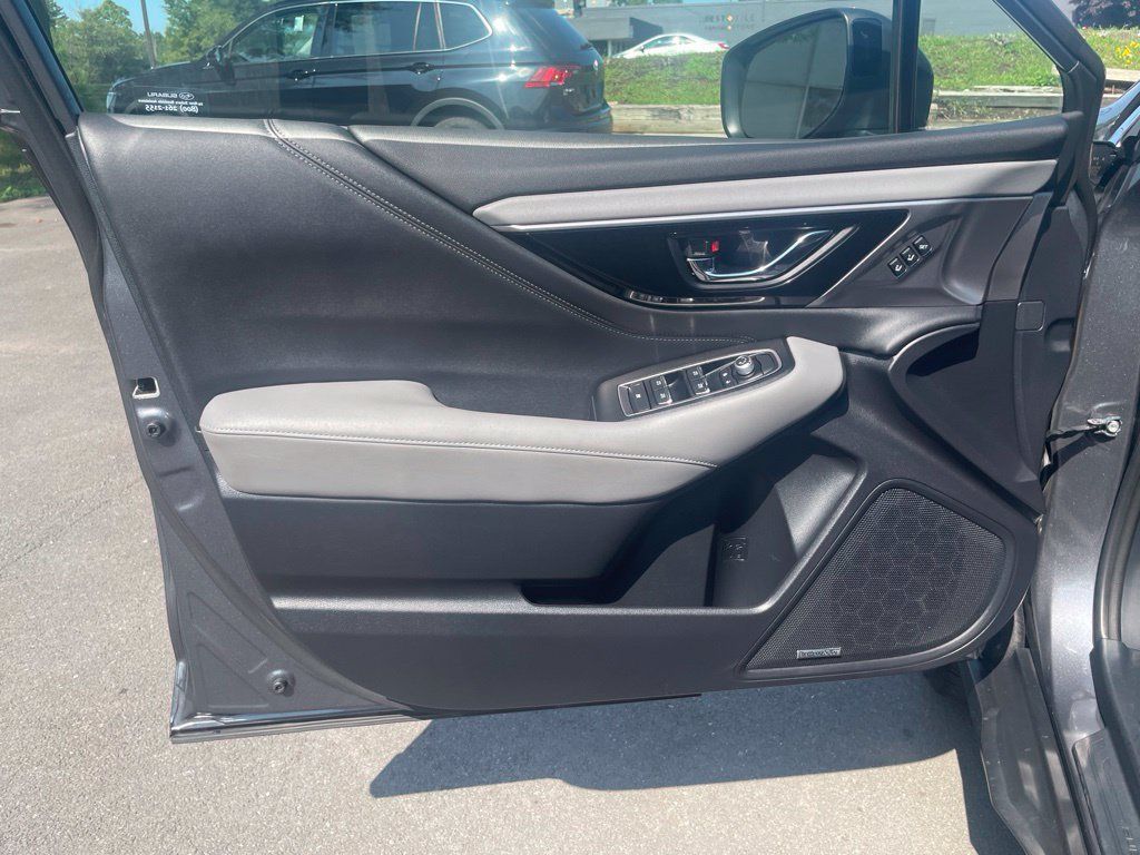 Used 2020 Subaru Outback Limited XT AWD/4WD image 16