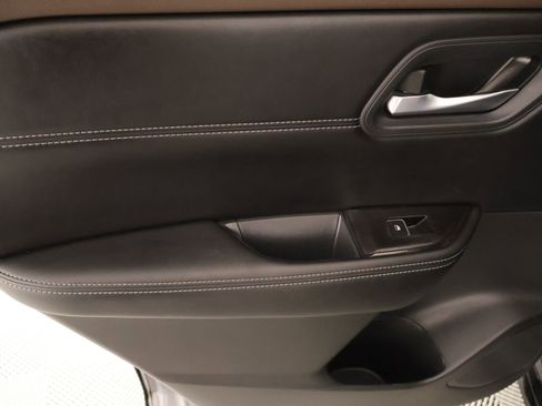Used 2023 Nissan Rogue SL FWD image 17