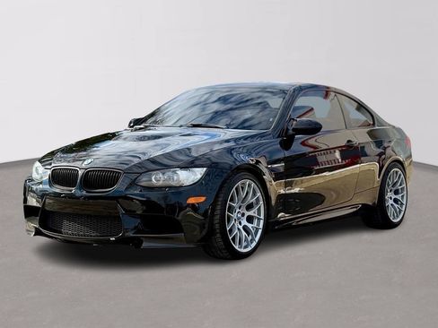 Used 2011 BMW M3 Coupe w/ Convenience Pkg image 3