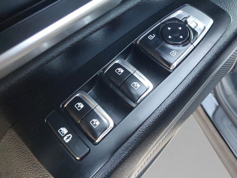 Used 2023 Kia Telluride LX image 16