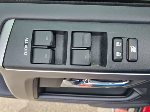 Used 2023 Toyota 4Runner SR5 AWD/4WD image 28