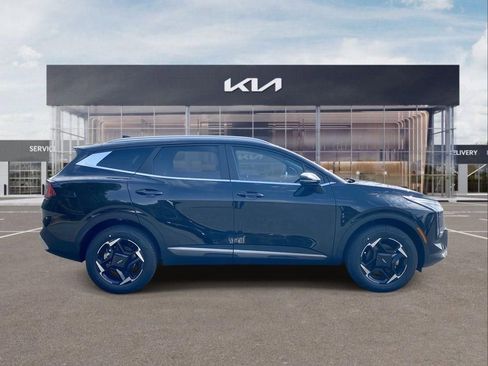 New 2026 Kia Sportage EX AWD/4WD image 9