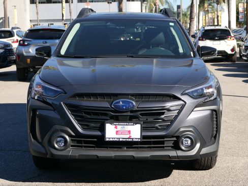 Certified 2025 Subaru Outback Premium image 8