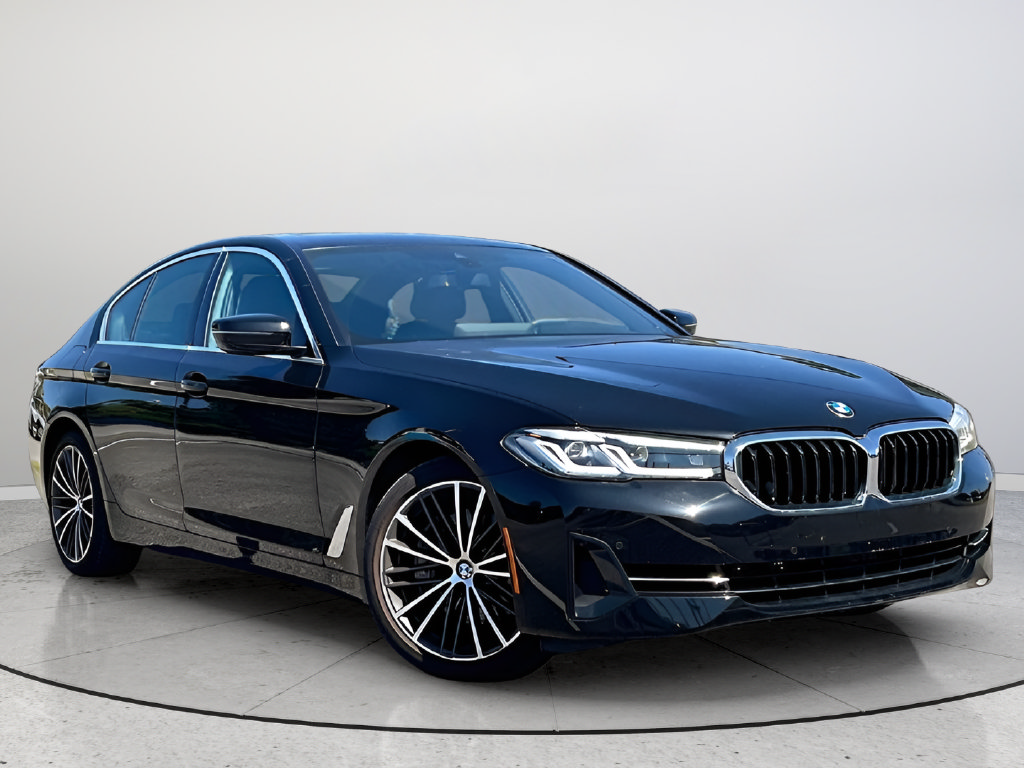 Used 2023 BMW 540i w/ Convenience Package RWD image 3