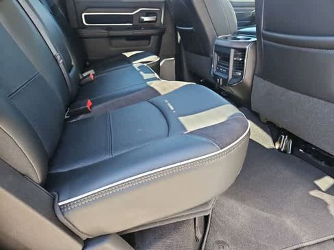 New 2026 RAM 2500 Laramie AWD/4WD image 20