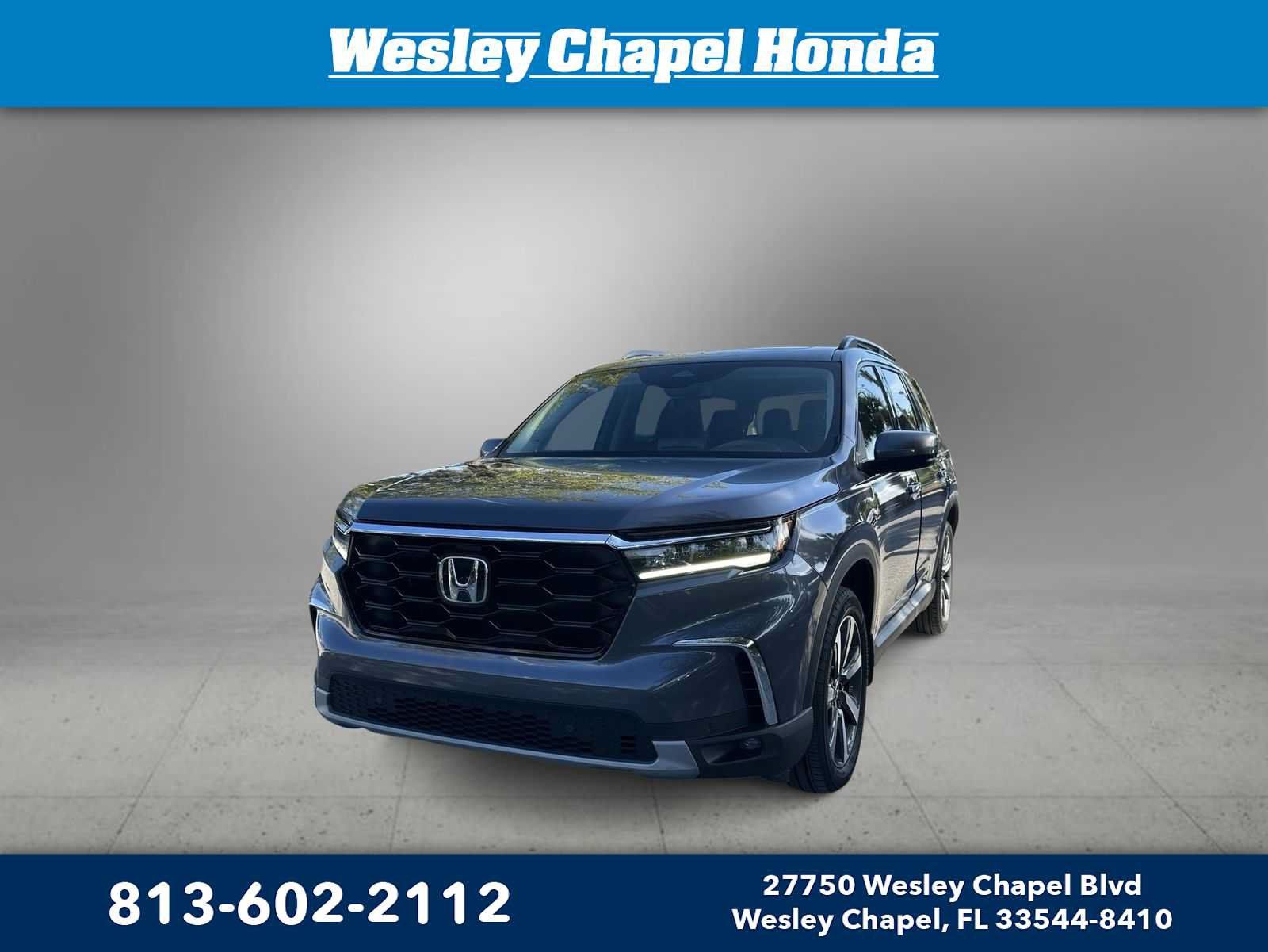 Used 2023 Honda Pilot Touring image 1