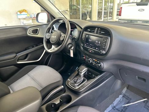 Used 2024 Kia Soul LX w/ Option Group 015 FWD image 23