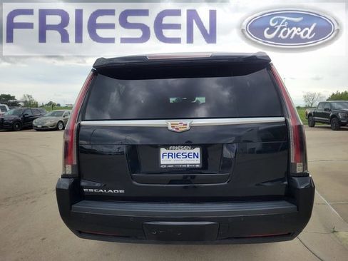 Used 2016 Cadillac Escalade ESV Platinum image 6