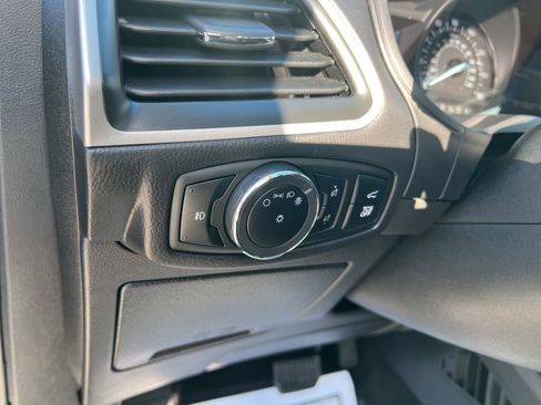 Used 2024 Ford Edge SEL w/ Convenience Package image 21