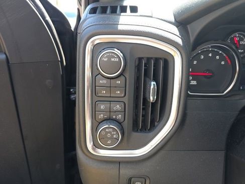 Used 2022 Chevrolet Silverado 1500 LT Trail Boss w/ Safety Package image 27