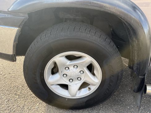 Used 2002 Toyota Tundra SR5 image 10