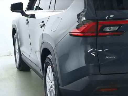 Used 2024 Toyota Grand Highlander XLE image 41