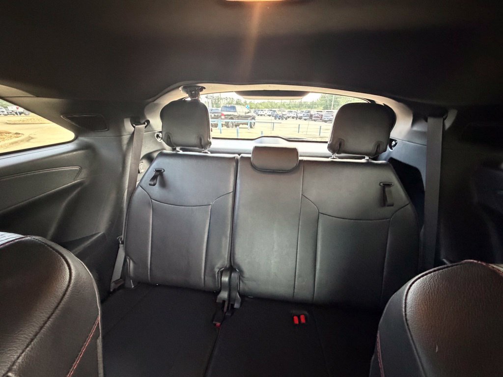 Used 2025 Toyota Sienna XSE w/ XSE Plus Package FWD image 21