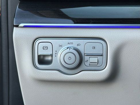 Used 2022 Mercedes-Benz GLE 350 4MATIC image 39