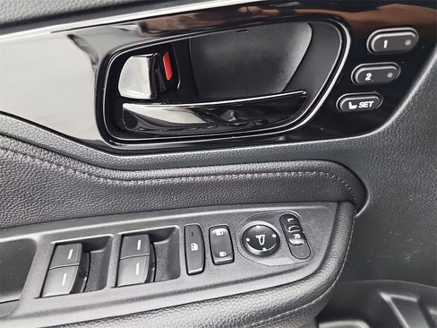 Certified 2023 Honda Odyssey Touring image 46