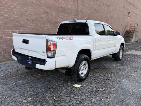 Used 2023 Toyota Tacoma TRD Sport w/ Advanced Technology Package AWD/4WD image 7