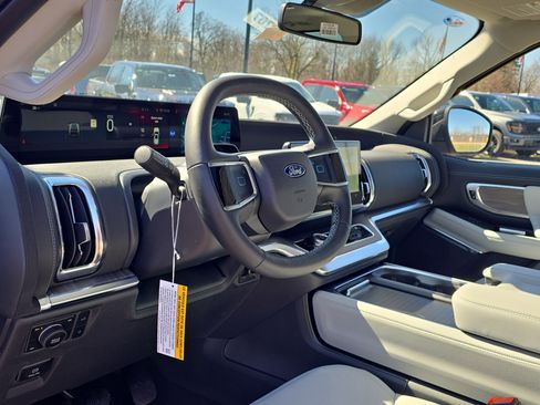 New 2026 Ford Expedition Max Platinum w/ Platinum Ultimate Package image 19