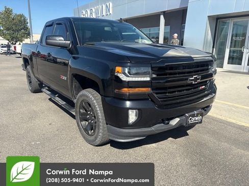 Used 2017 Chevrolet Silverado 1500 LT w/ Midnight Edition AWD/4WD image 4