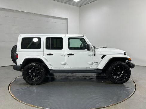 Used 2020 Jeep Wrangler Unlimited Sahara w/ Cold Weather Group image 34