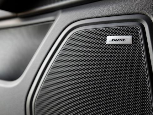 Certified 2026 Porsche Macan image 20