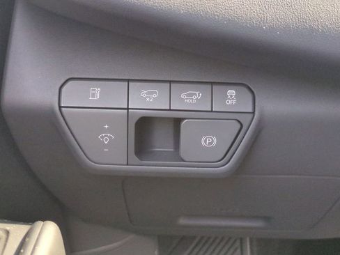 New 2026 Kia EV9 Wind image 17