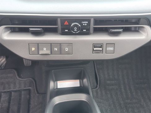 New 2026 Nissan Leaf Platinum+ image 15